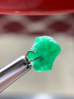 2.60 Ct Swat Emerald Crystal – Broad Planar Beauty with Natural Charm - Image 2