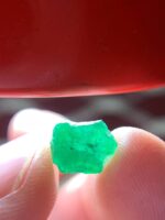 2.60 Ct Swat Emerald Crystal – Broad Planar Beauty with Natural Charm - Image 10