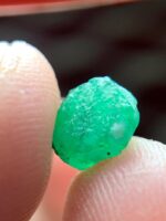 1.68 ct Swat Emerald Crystal — Nature’s Green Treasure - Image 3