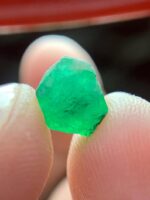 1.68 ct Swat Emerald Crystal — Nature’s Green Treasure - Image 5