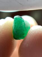 The Natural Elegance of a 2.04 Carat Swat Emerald Crystal - Image 9