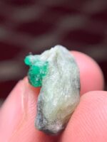 12.00ct Petite Natural Emerald Specimen from Swat Valley - Image 4