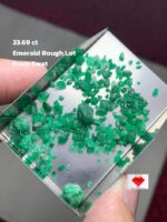 Featured Rough Lot: 23.69 ct Swat Emerald Crystal Parcel