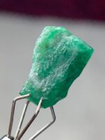 4.485ct Swat Emerald Crystal – Natural Beauty in 12.37 x 8.50 x 6.40mm - Image 5