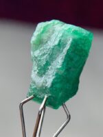 4.485ct Swat Emerald Crystal – Natural Beauty in 12.37 x 8.50 x 6.40mm - Image 6