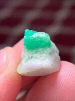 16.78 ct Swat Emerald: A Compact Crystal With Deep, Focused Beauty - Image 7