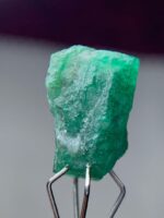 4.485ct Swat Emerald Crystal – Natural Beauty in 12.37 x 8.50 x 6.40mm - Image 9