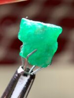 A Closer Look at a 3.57 ct Natural Emerald Crystal - Image 2