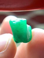 A Bold 6.37 ct Emerald Crystal from Swat Valley - Image 5