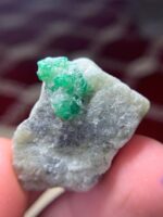 62 ct Swat Emerald: A Grand Crystal of Vibrant Green - Image 6