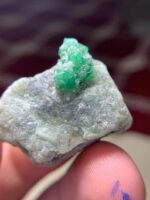 62 ct Swat Emerald: A Grand Crystal of Vibrant Green - Image 7
