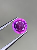 0.90ct Natural Afghan Ruby: Small Stone, Exceptional Beauty - Image 9