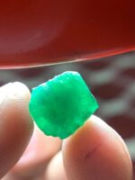 Broad & Shallow: 5.22 ct Emerald Crystal from Swat Valley - Image 11