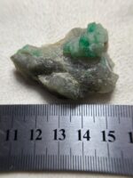 A Monumental 113.20ct Swat Emerald Specimen: Rare Natural Gem - Image 2