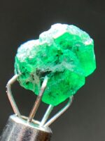 Swat Emerald Crystal: 2.41ct Natural Gemstone - Image 5