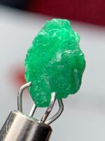 Rare 1.82ct Swat Emerald Crystal – Sleek, Natural Green Beauty (9.33 x 6.33 x 3.43mm) - Image 5
