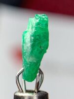 Rare 1.82ct Swat Emerald Crystal – Sleek, Natural Green Beauty (9.33 x 6.33 x 3.43mm) - Image 9