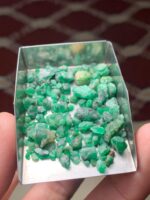 Showcasing a 51.15ct Emerald Rough Lot from Swat Valley - Image 12