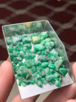 Showcasing a 51.15ct Emerald Rough Lot from Swat Valley - Image 5