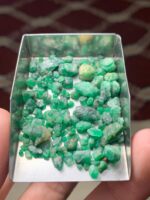 Showcasing a 51.15ct Emerald Rough Lot from Swat Valley - Image 6