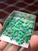 Showcasing a 51.15ct Emerald Rough Lot from Swat Valley - Image 7