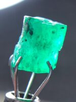 Exquisite 2.25ct Emerald Crystal from Swat: A Timeless Treasure - Image 7