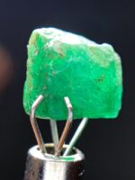 A Rare Green Treasure: 2.67ct Swat Emerald Crystal - Image 2