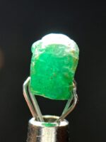 A Rare Green Treasure: 2.67ct Swat Emerald Crystal - Image 3