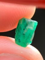 A Touch of Green Elegance: 1.18ct Swat Emerald Crystal - Image 5