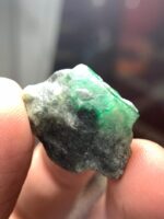 A Graceful Swat Emerald: The 35.40-Carat Specimen - Image 8