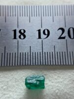 A Touch of Green Elegance: 1.18ct Swat Emerald Crystal - Image 8