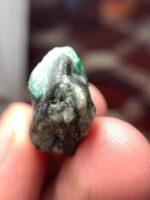 A Graceful Swat Emerald: The 35.40-Carat Specimen - Image 10