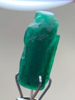 3.22ct Swat Emerald Crystal: Natural Untreated Gemstone - Image 4