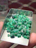 54.25 Carat Swat Emerald Rough Lot – Compact Power in Natural Form - Image 6