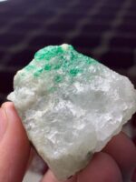 A Colossal 420-Carat Swat Emerald Specimen - Image 2