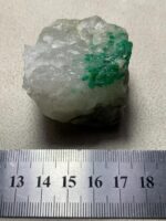 A Colossal 420-Carat Swat Emerald Specimen - Image 12