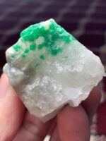 A Colossal 420-Carat Swat Emerald Specimen - Image 9