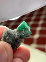 Majestic Swat Emerald: 62 Carat Specimen - Image 4
