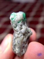Majestic Swat Emerald: 62 Carat Specimen - Image 10