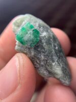 A 38.14ct Swat Emerald Specimen: Striking Form and Classic Green - Image 8