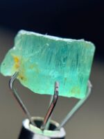 3.35ct Panjshir Emerald: Rare Afghan Beauty in 5x8x8mm Crystal - Image 2