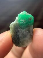 The Gem — A 19.80-Carat Emerald Specimen - Image 8