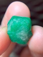 An 18-Carat Swat Emerald Crystal — Compact Strength and Vivid Green - Image 11