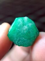 An 18-Carat Swat Emerald Crystal — Compact Strength and Vivid Green - Image 6