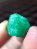 An 18-Carat Swat Emerald Crystal — Compact Strength and Vivid Green - Image 8