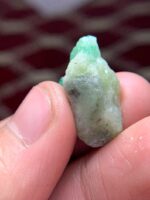 Gorgeous 23.50-Carat Emerald Specimen – Unique Collector’s Gem - Image 5