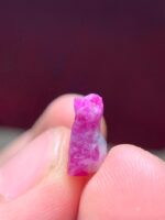 Afghan Ruby Specimen: 4.90 ct Rough Gemstone - Image 5