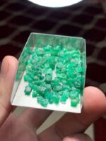 Introducing a 46.84ct Rough Emerald Lot from Swat - Image 2