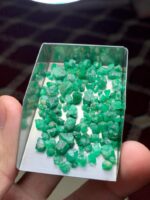 Introducing a 46.84ct Rough Emerald Lot from Swat - Image 5