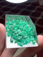 Introducing a 46.84ct Rough Emerald Lot from Swat - Image 6